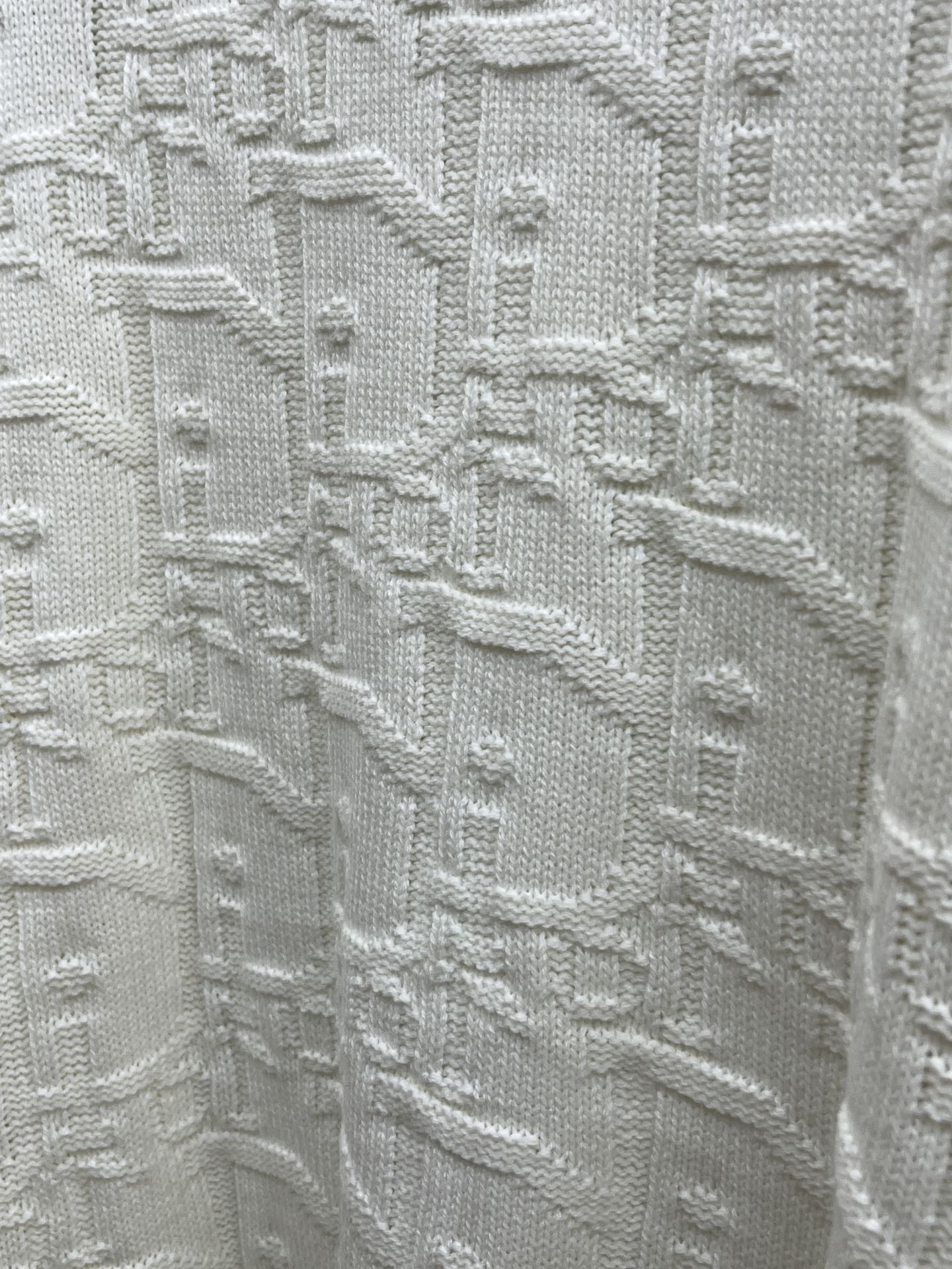 秋冬 CD 🔥🔥毛衣 2025秋冬最新系列，专柜1:1顶级复刻，全品相！加厚款，时下最流行的老钱风，老板