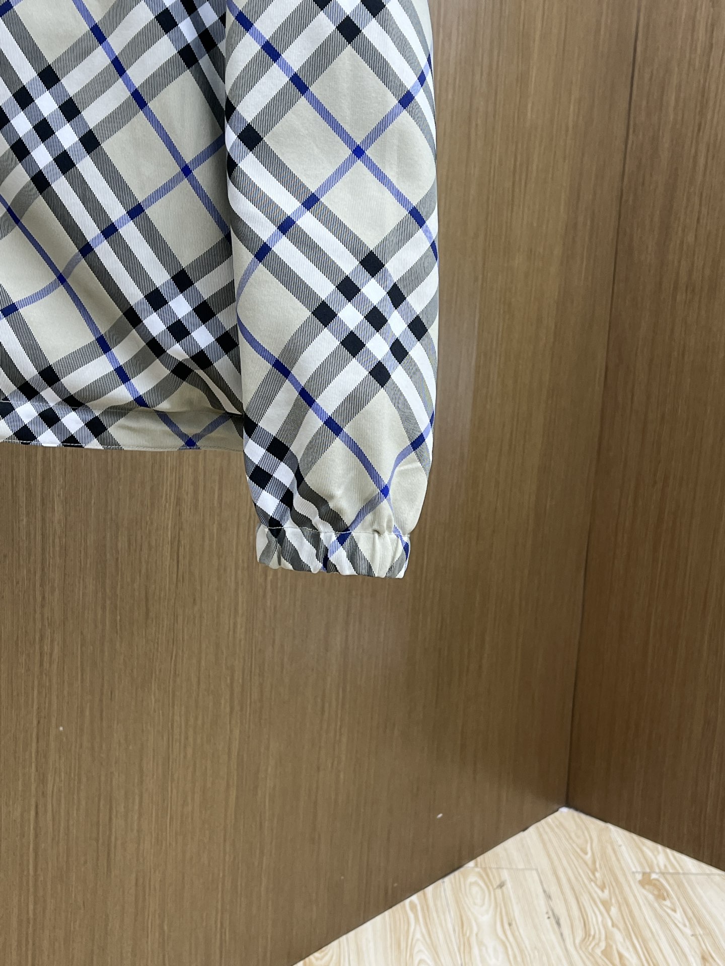 秋冬 BBR 🔥GW新品双面穿连帽夹克外套 品牌LOGO细节科技感、聚酯纤维面料 带弹力穿着舒适、简约时