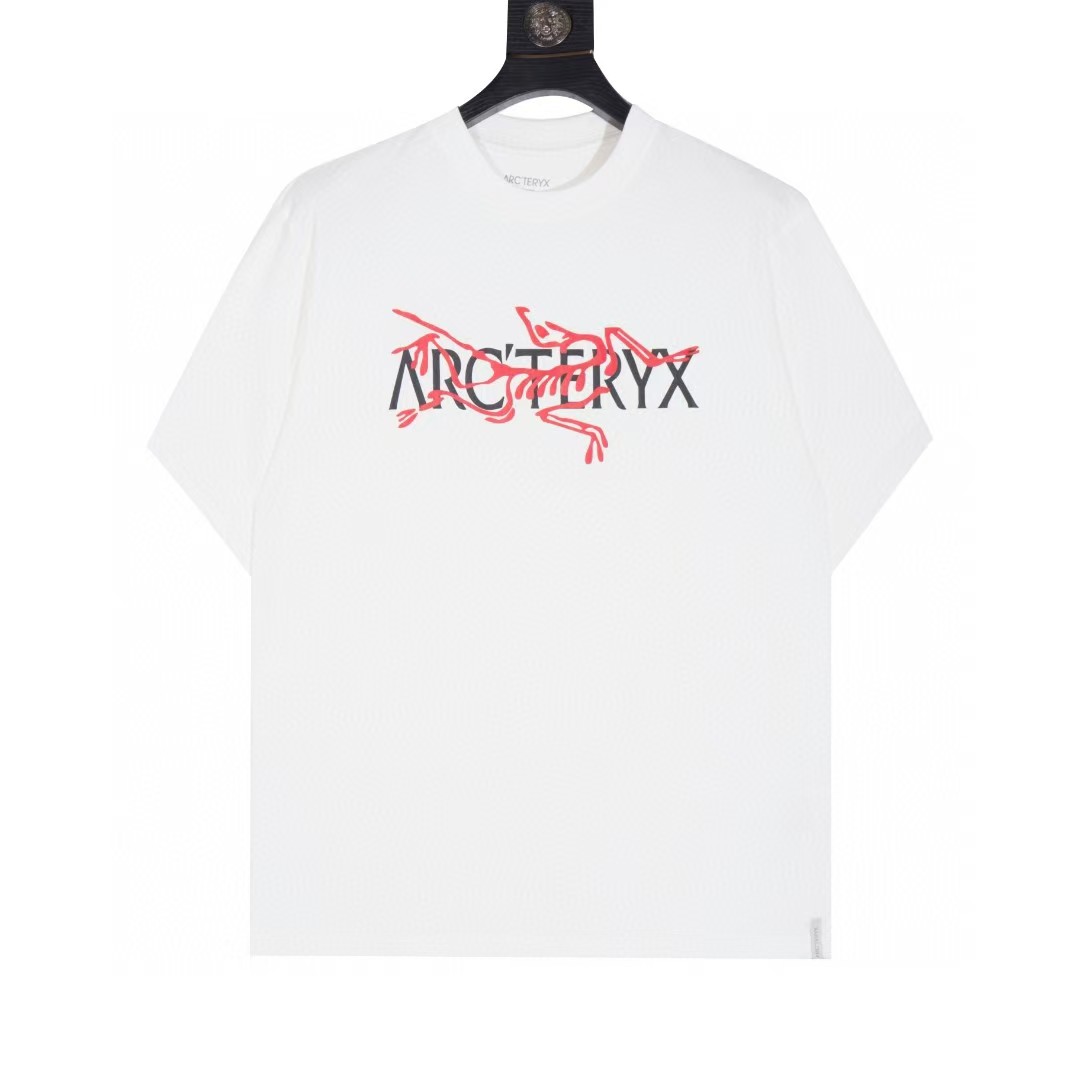 P69💰 636款Arcteryx始祖鸟数码直喷印花纯棉短袖T恤，男女同款，宽松大版型，码数MLXLXXL，颜色：黑色，白色