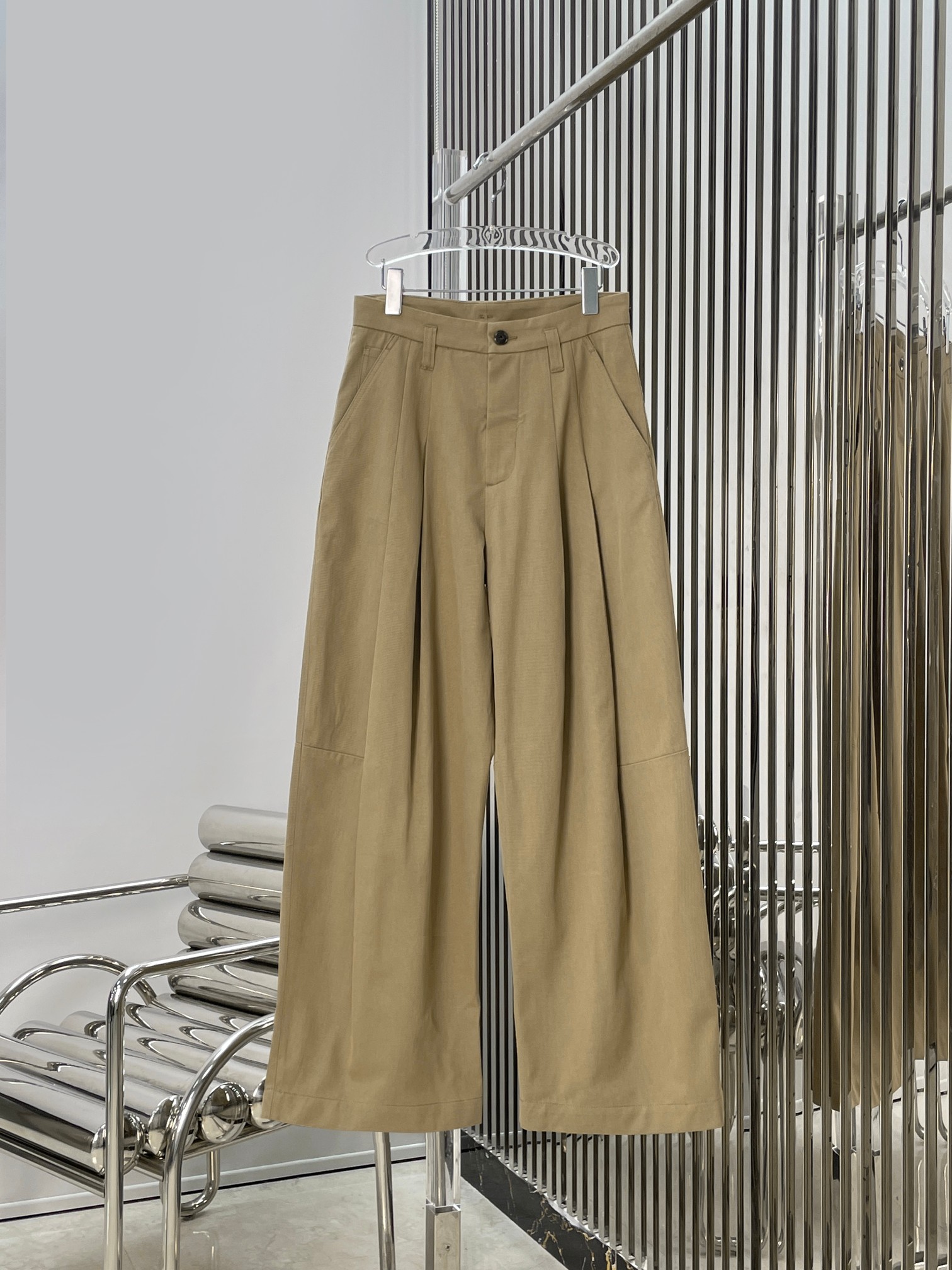 NO:748722,[Love] New style [Love]!  The latest BC 26NEW creased wide-leg trousers. Size SML.P,,19860909[爱心]新款[爱心]！最新BC 26NEW 折痕阔腿西裤.尺码SML.P,,,Women's clothing