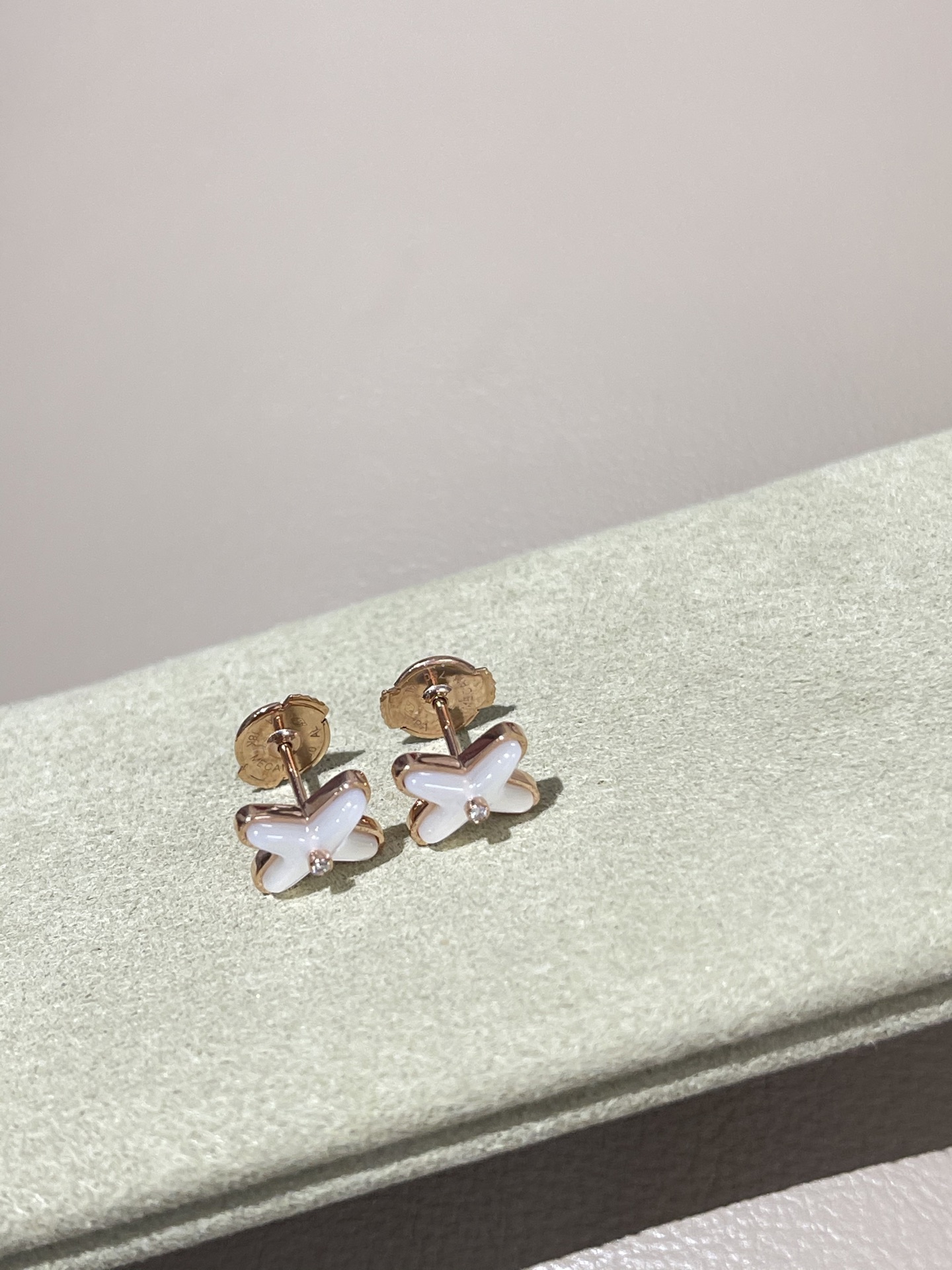 쇼메 화이트 셸 귀걸이 69802 이미지 8