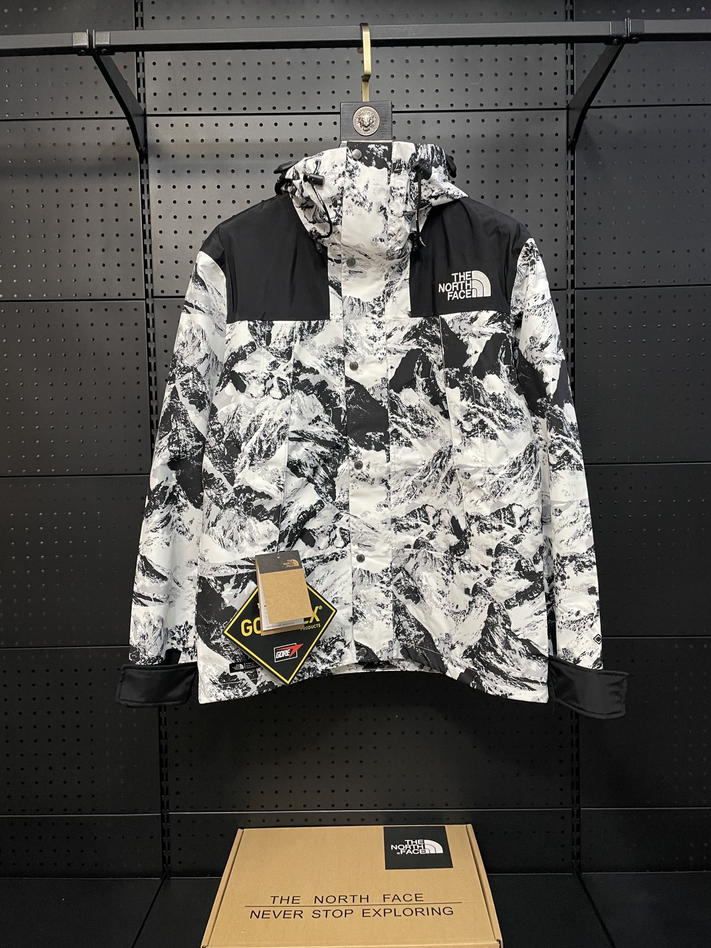The North Face/北面1990 chaqueta de montaña impermeable con camuflaje de nieve, todos los accesorios de fábrica original,…