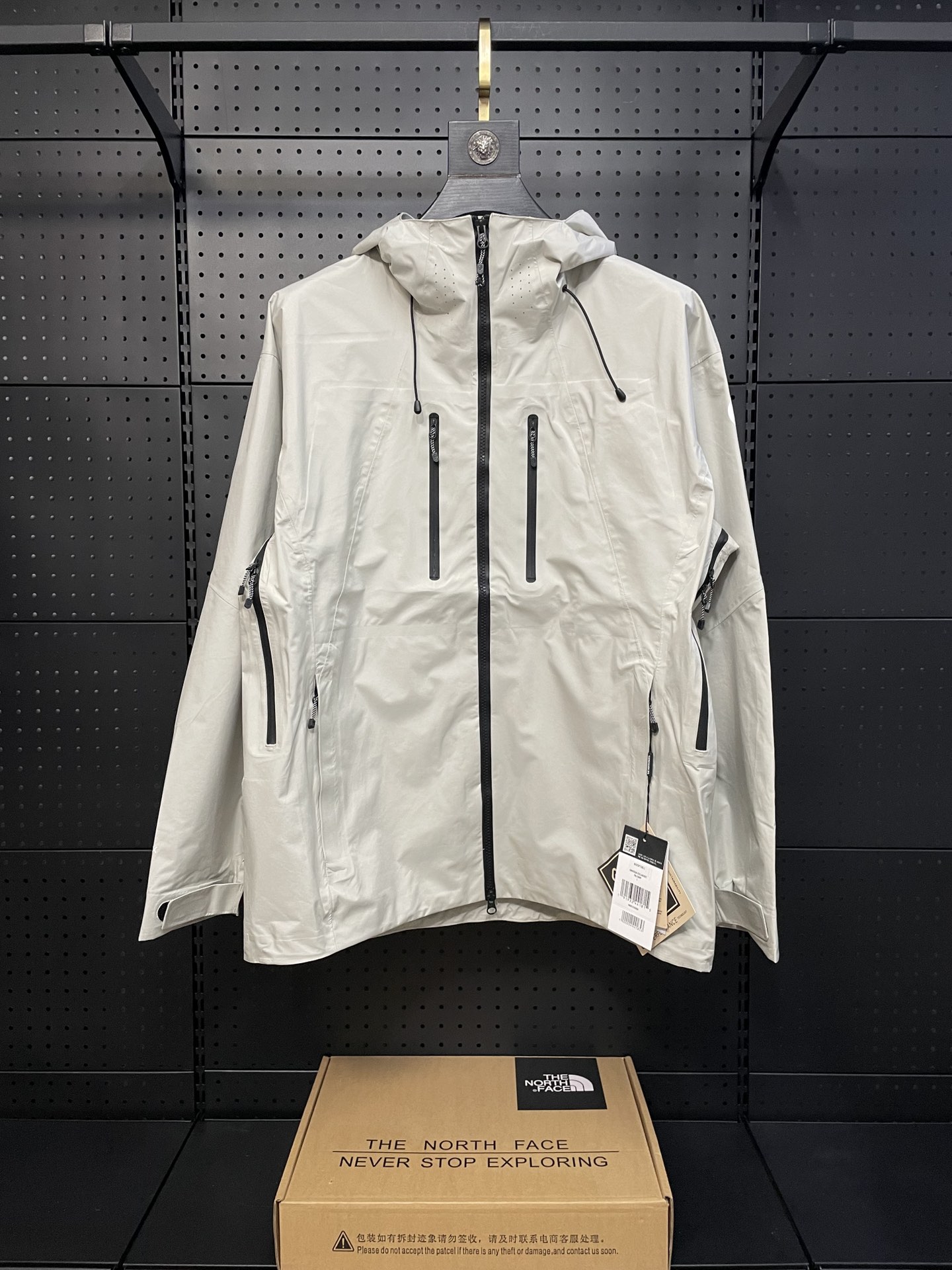 Blanco marfil 🔝🔥Réplica de primera calidad🔥 🌈La línea outdoor más premium de North Face: Serie Summit Pinnacle 🔝Ch…