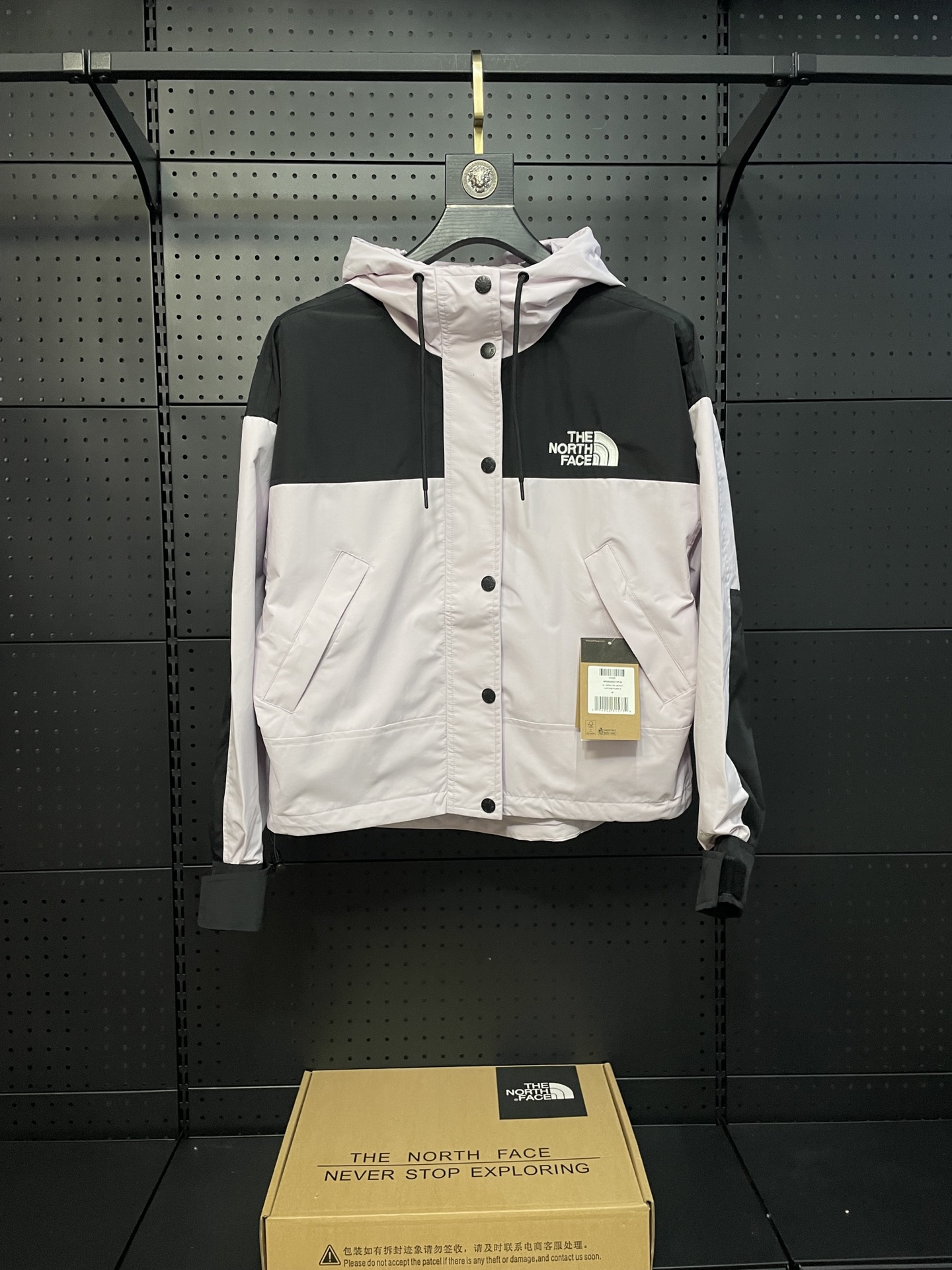 Light purple The North Face 〖women's short jacket〗 1. Fabric: uses North Face's self-developed DRYVENT waterproof and b…