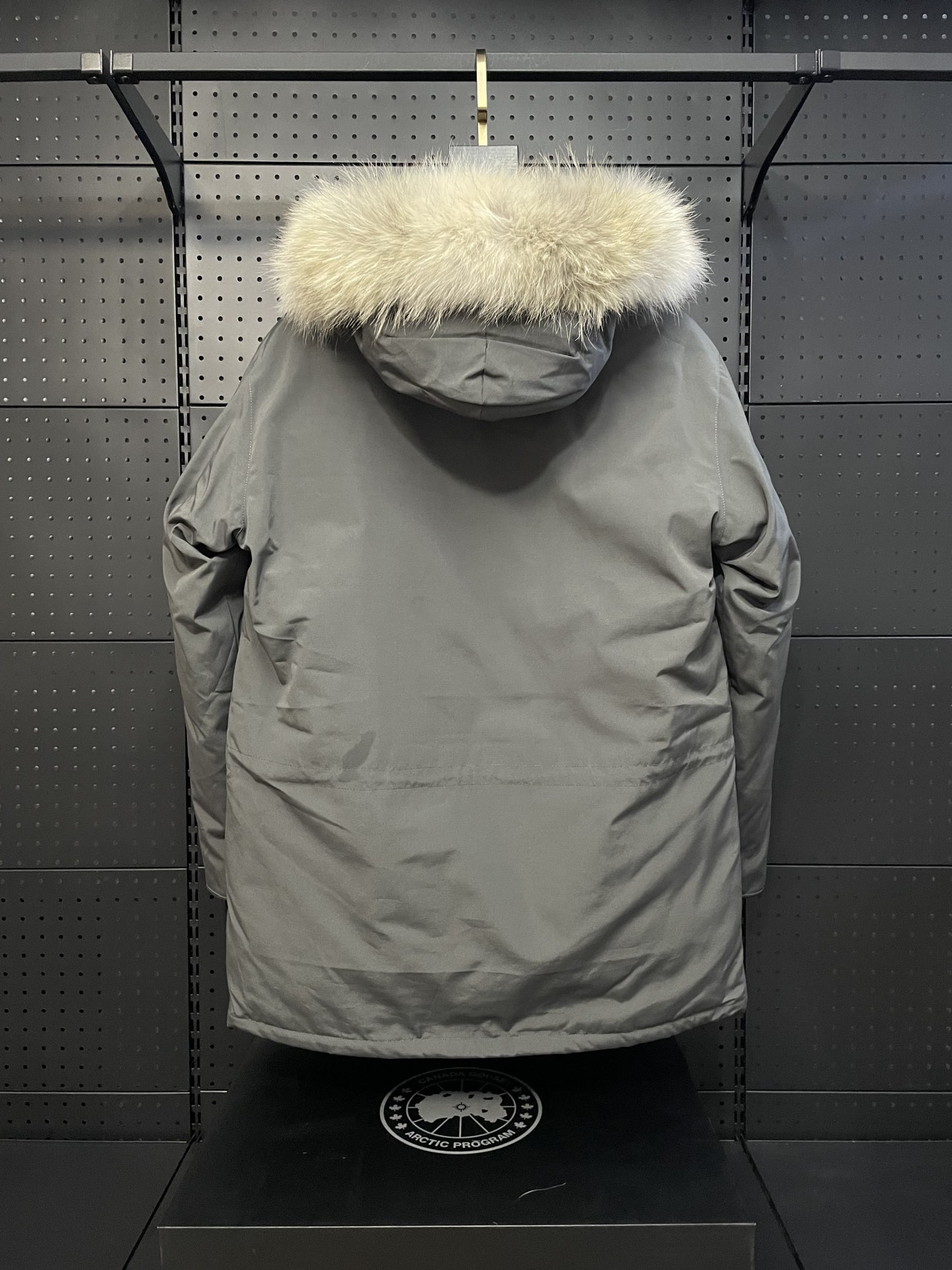 Canada Goose 08 Expedition: High-End Wolf Hair Parka with Top Quality Features - 图片 2