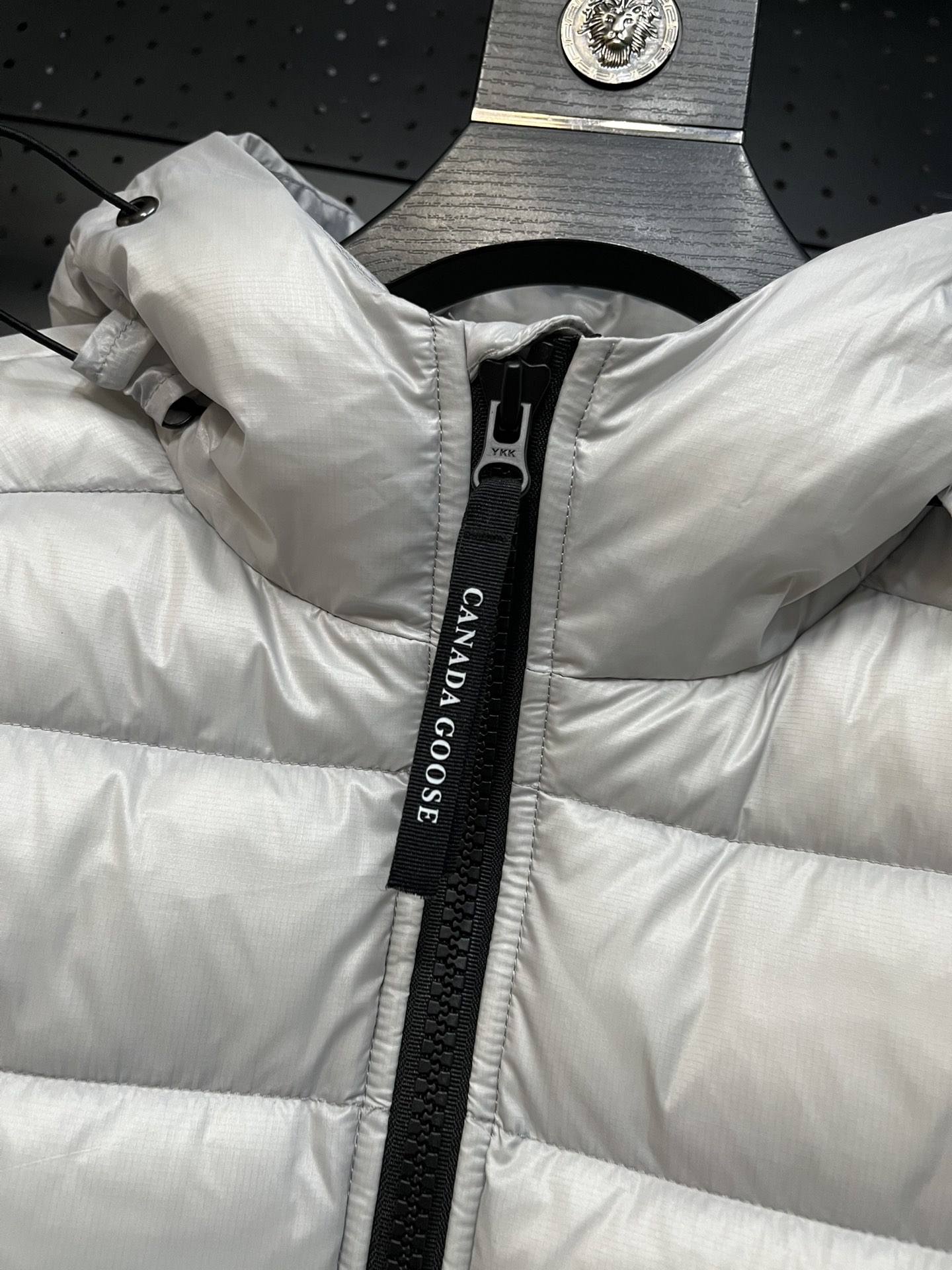 Canada Goose Y76 Vending Version: Lightweight and Warm, Popular Among Celebrities - 图片 4