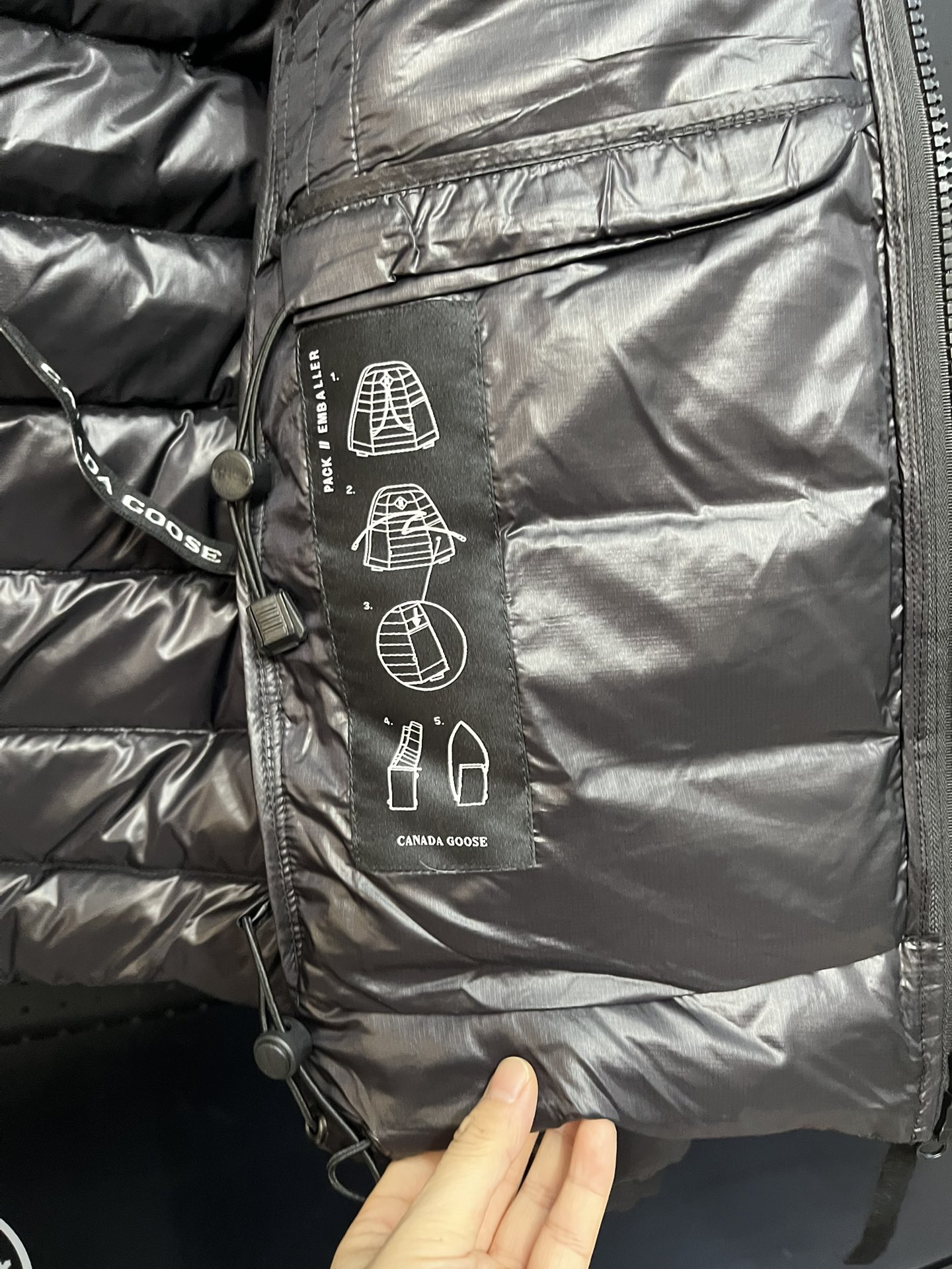 Canada Goose Lightweight Vending Version for Cold Winters - 图片 8