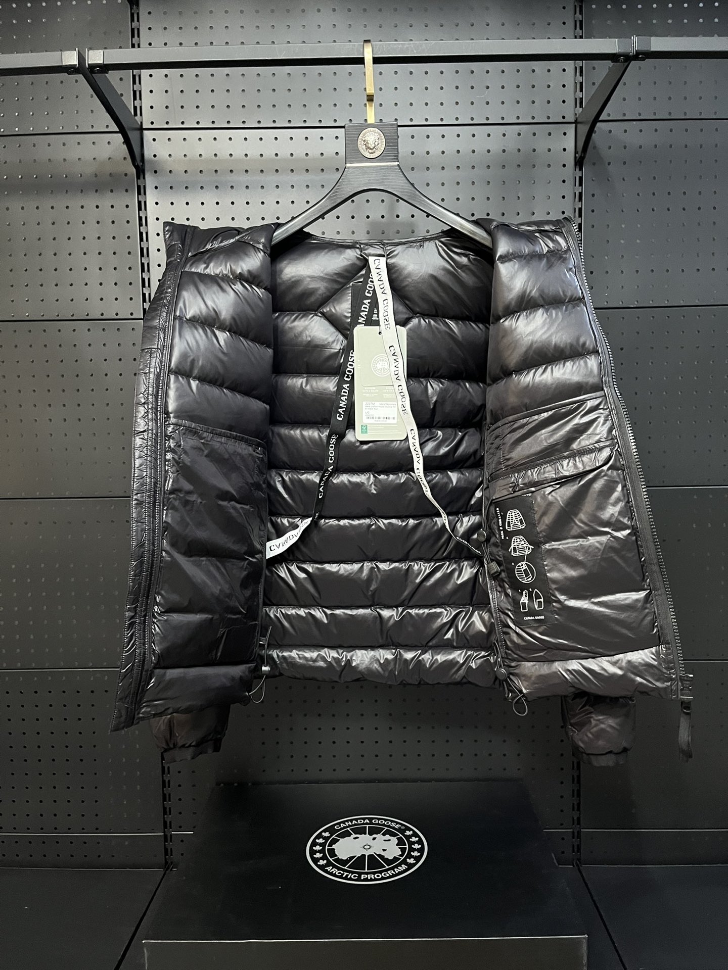 Canada Goose Lightweight Vending Version for Cold Winters - 图片 3