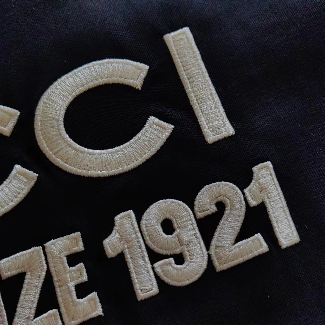 Gucci/古驰 24SS1921刺绣字母圆领T恤