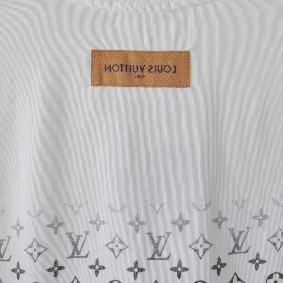 路易威登/Louis Vuitton 老花渐变满印logo圆领短袖T恤