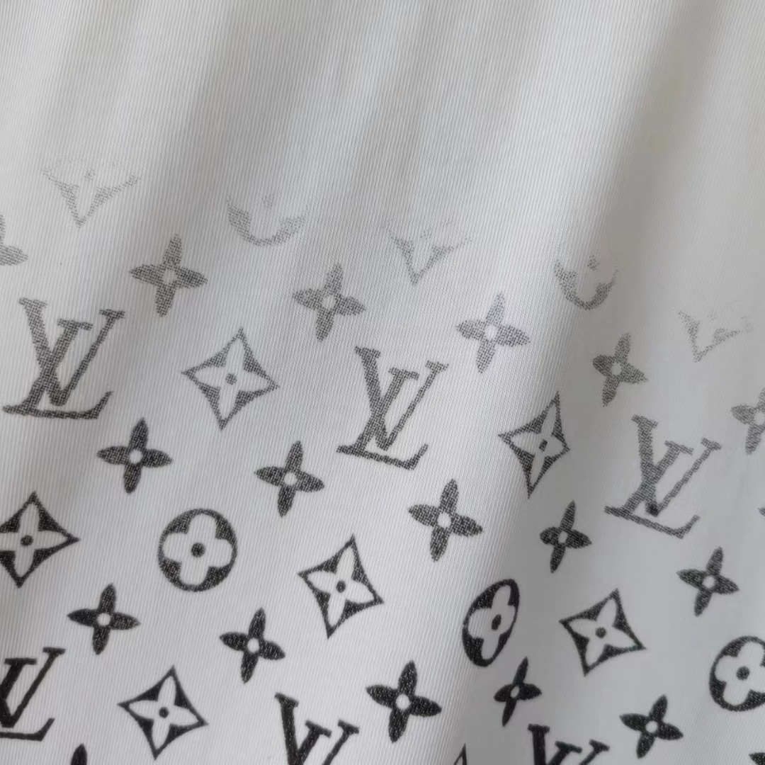 路易威登/Louis Vuitton 老花渐变满印logo圆领短袖T恤