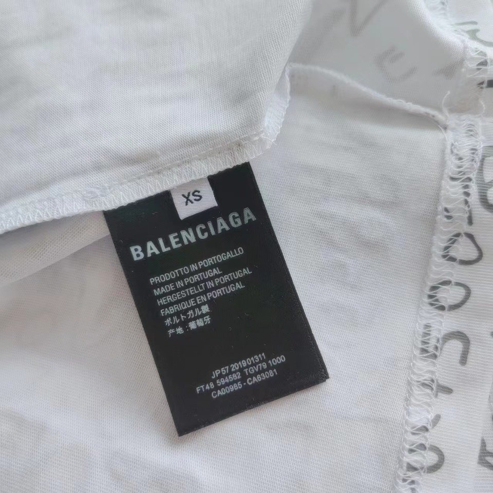 BALENCIAGA 巴黎世家 双B满印涂鸦字母印花 Logo标识印花