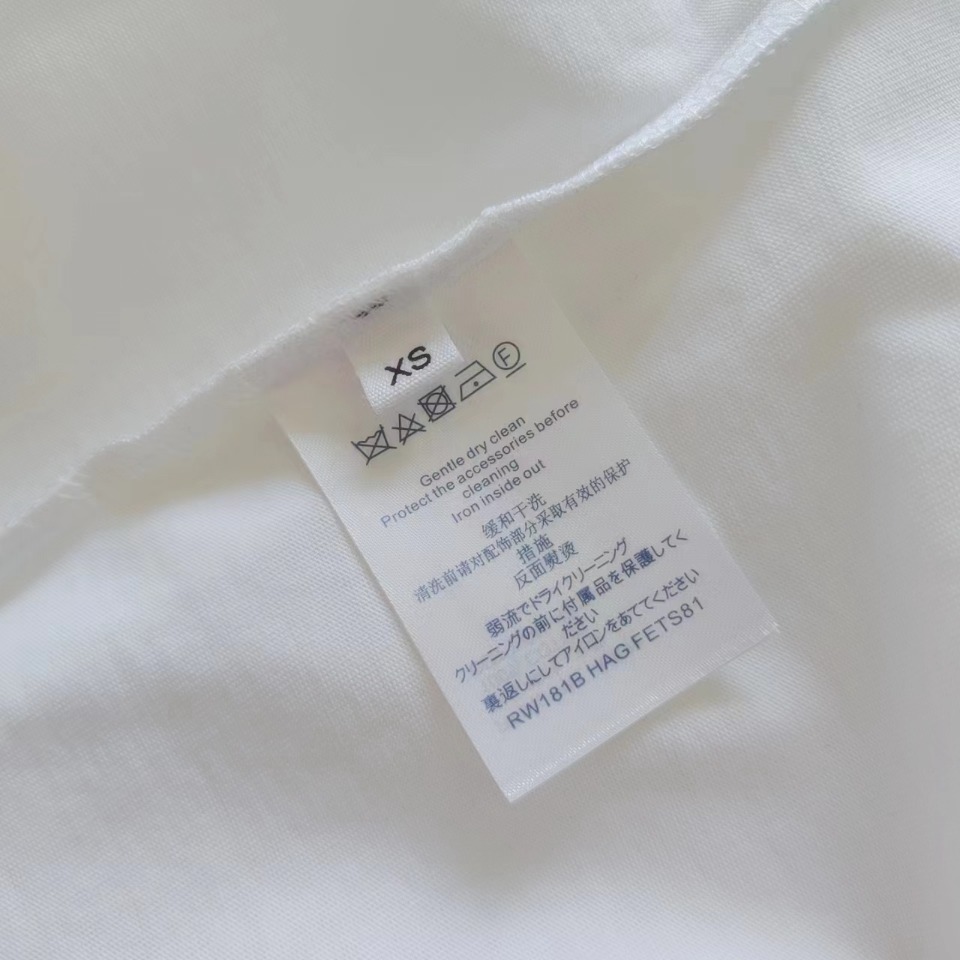 Vuitton/路易威登 立体凹凸压印压花短袖