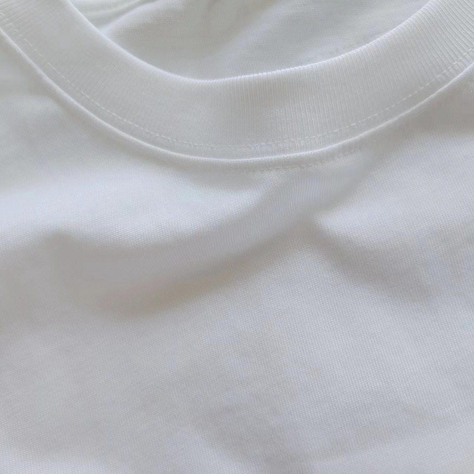 Vuitton/路易威登 立体凹凸压印压花短袖
