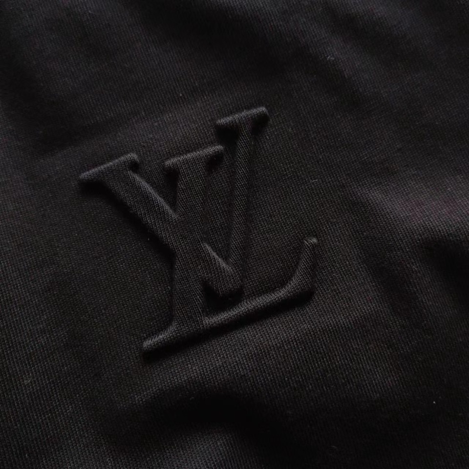 Vuitton/路易威登 立体凹凸压印压花短袖