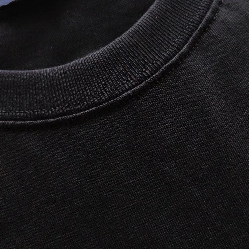 Vuitton/路易威登 立体凹凸压印压花短袖