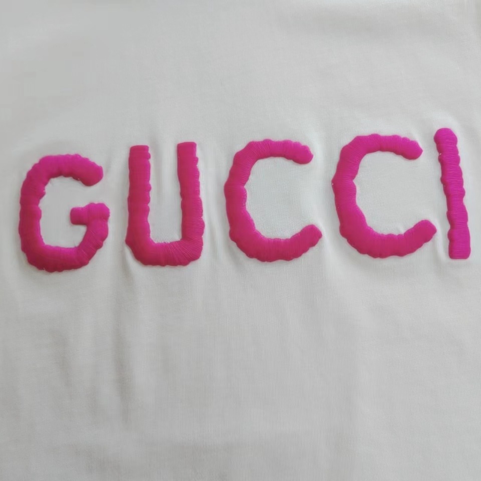GUCCI/古驰 粉色LOGO刺绣圆领短袖