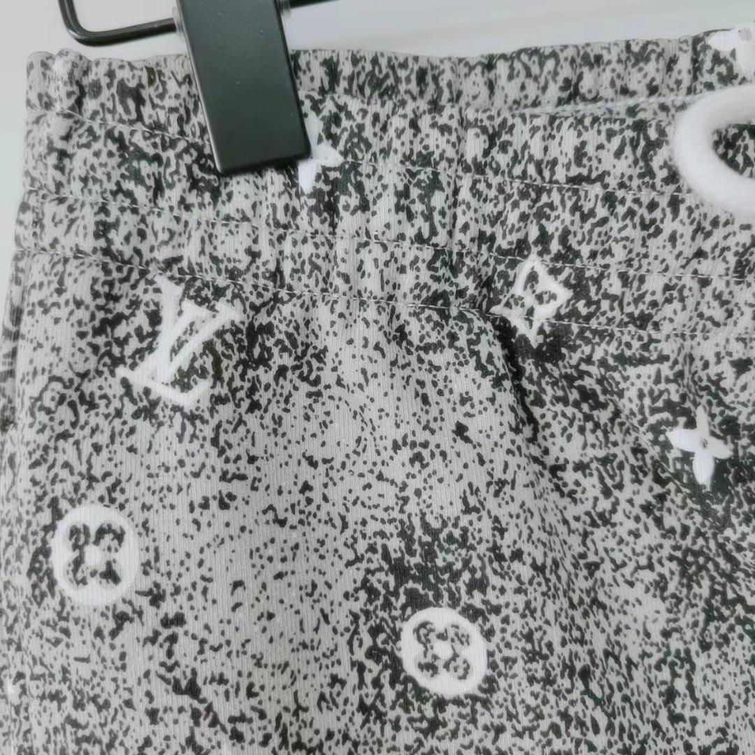 Louis Vuitton/路易威登 满天星涂鸦字母印花短袖T桖