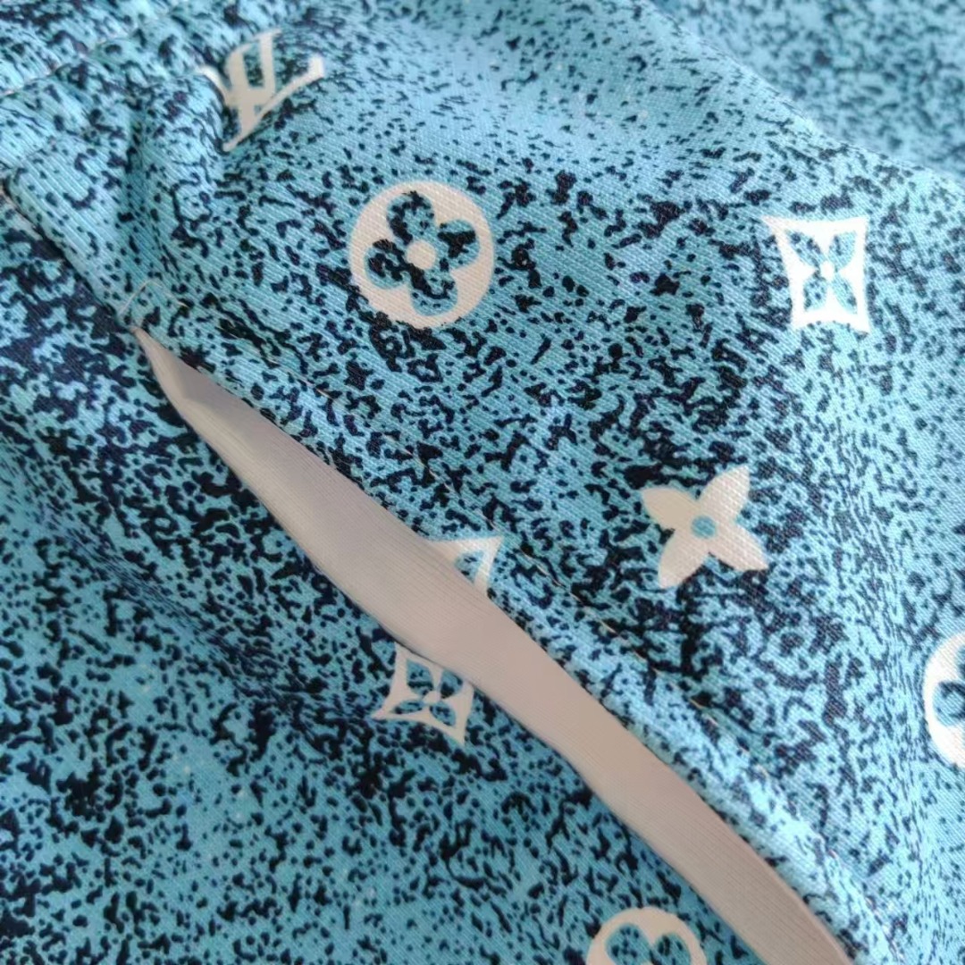 Louis Vuitton/路易威登 满天星涂鸦字母印花短袖T桖灰拼白 蓝拼白