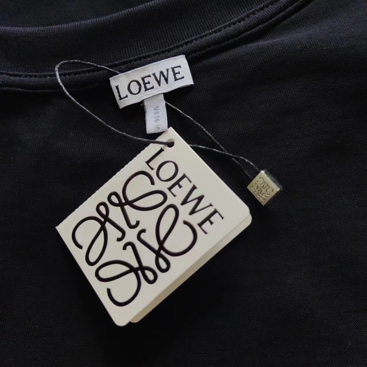 LOEWE 罗意威 霓虹刺绣荧光粉短袖T桖 白红色 黑红色