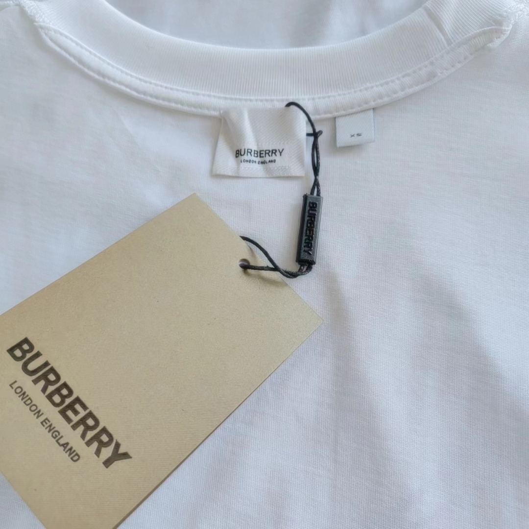 BURBERRY/巴宝莉 天鹅风景画字母印花短袖