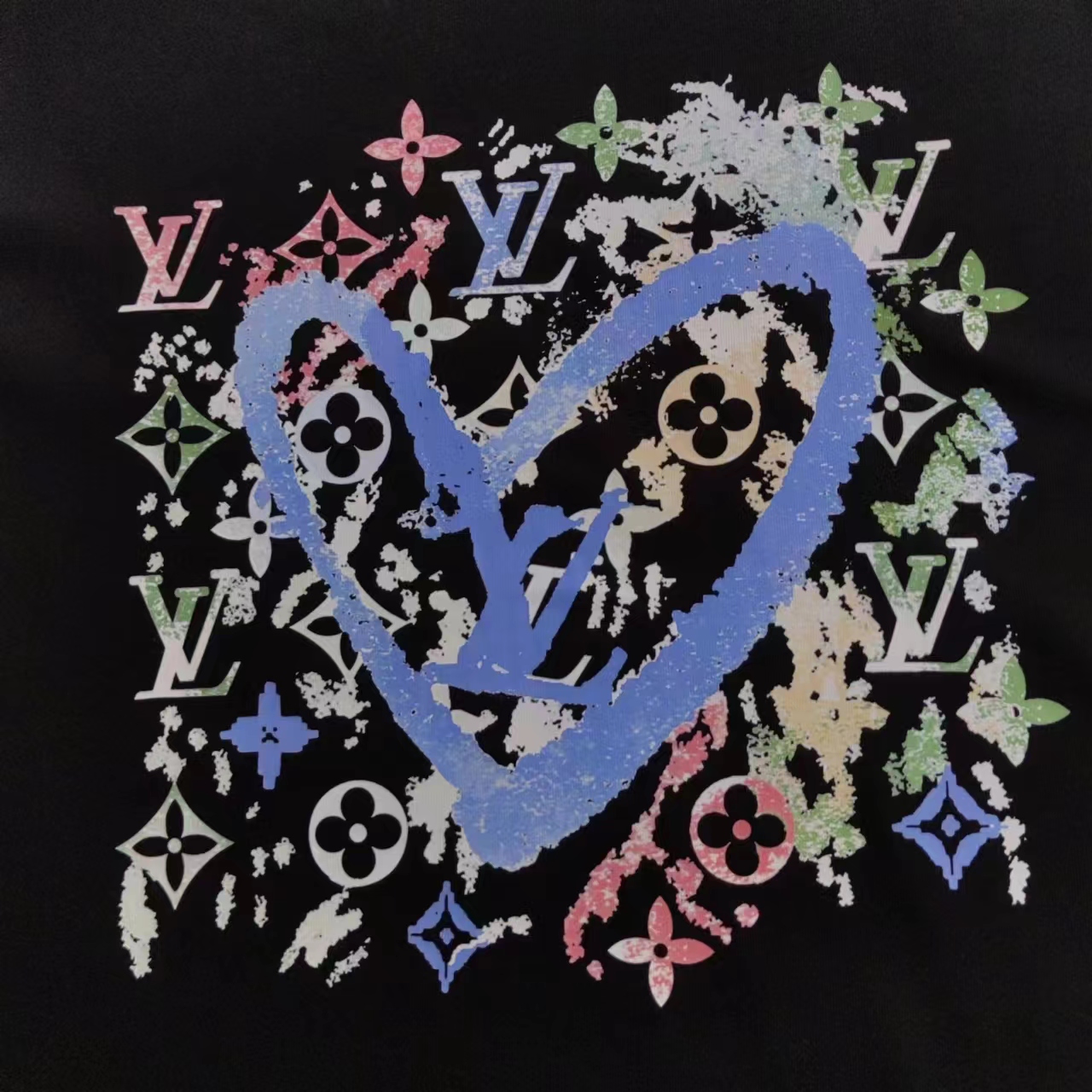 Louis Vuit*on/路易威登 24SSLV胸前爱心涂鸦短袖黑色 白色