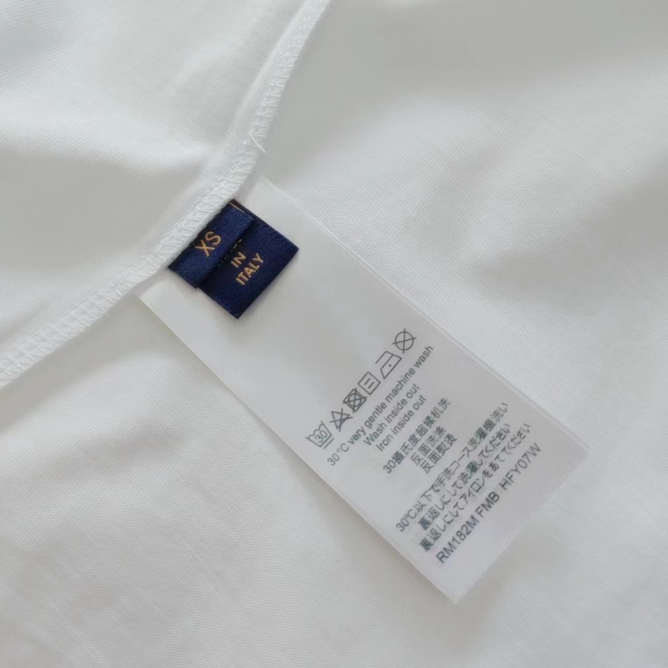 Louis Vuit*on/路易威登 24SSLV胸前爱心涂鸦短袖