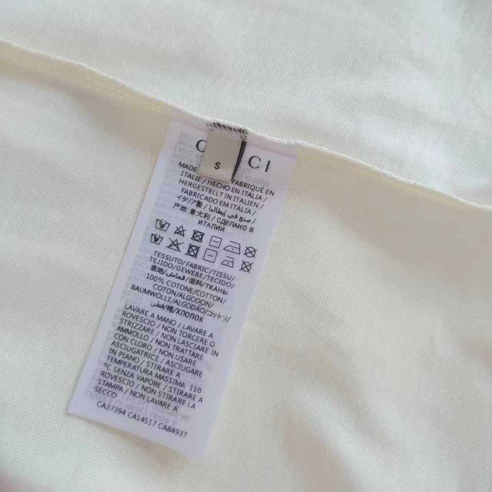GUCCI 古驰 彼得兔系列苹果小兔印花短袖