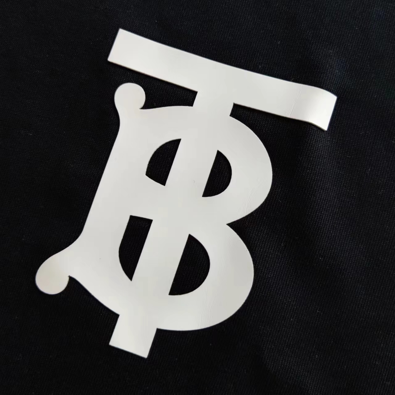 Burberry/巴宝莉 24SS压胶TB字母圆领短袖T桖