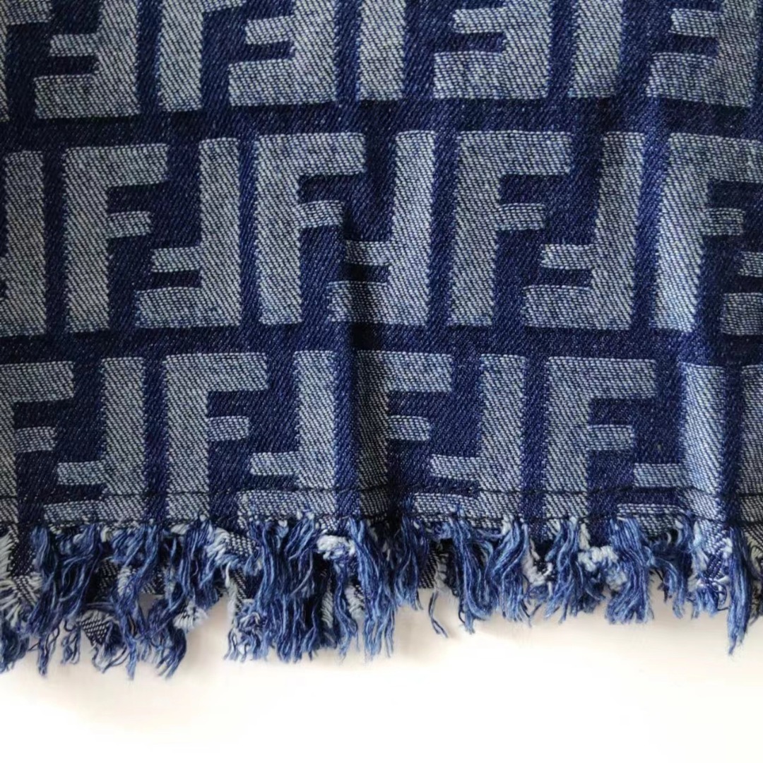 FENDI 芬迪 24SS满印logo牛仔短裤 洗水五分牛仔裤