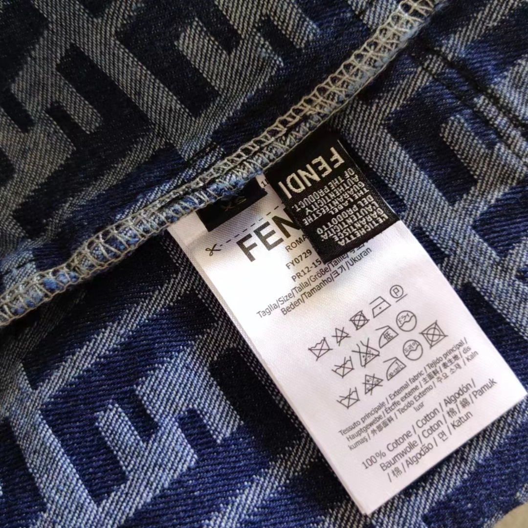 FENDI 芬迪 24SS满印logo牛仔短裤 洗水五分牛仔裤