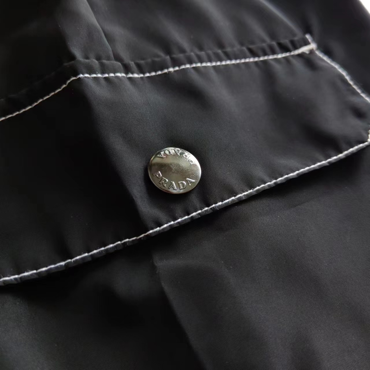PRADA 普拉达 明线牵线LOGO标识工装短裤