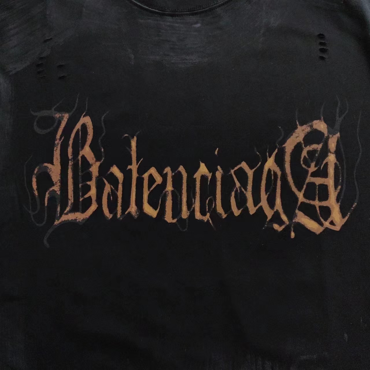 巴黎世家Balenciaga 前后梵文水泥手绘涂鸦短袖 红色