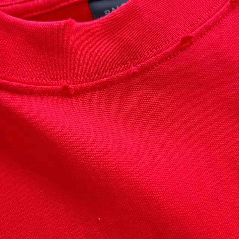 巴黎世家 Balenciaga 模糊前后Logo短袖 袖口下摆采用磨烂工艺 双线的针法加持