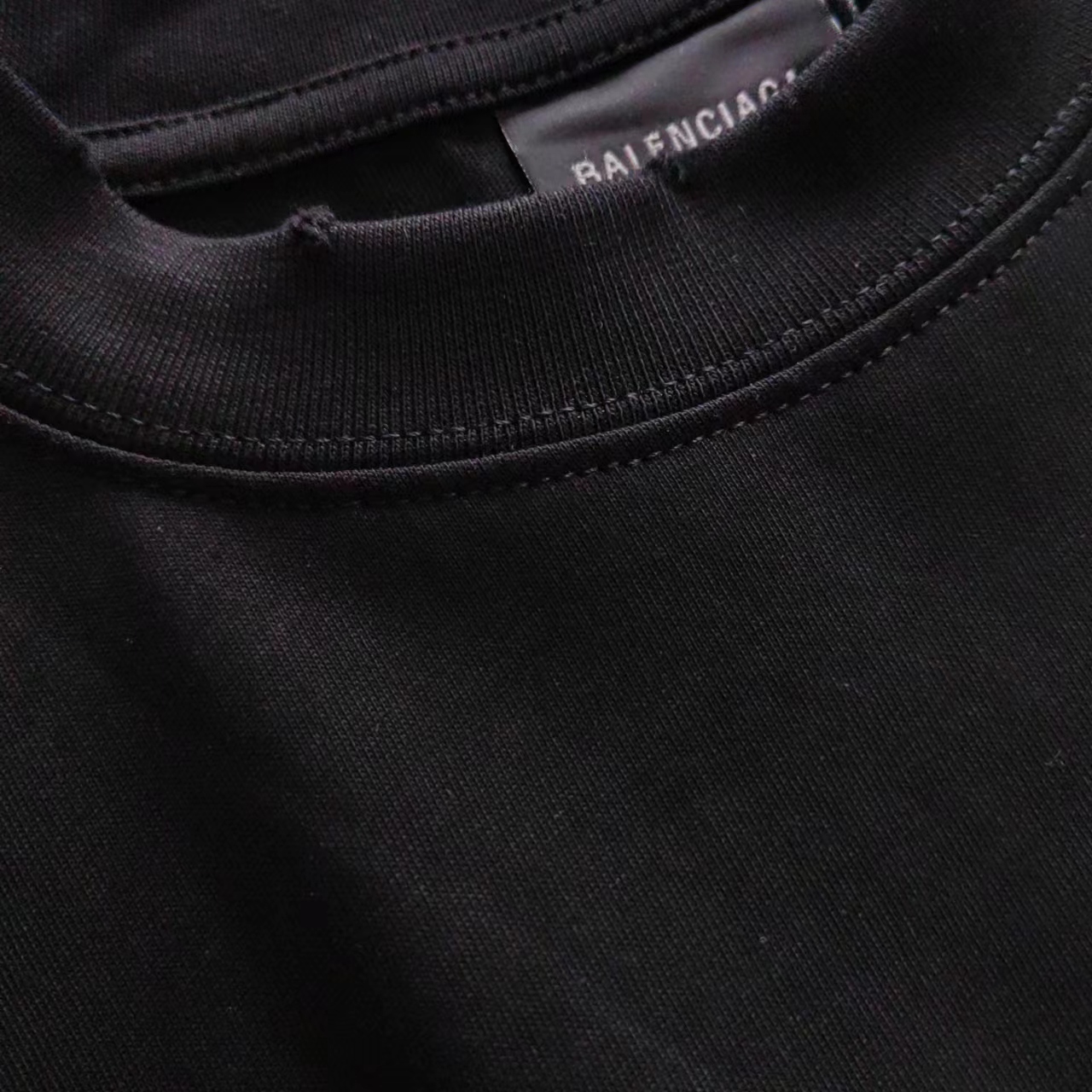 巴黎世家 Balenciaga洗水大破坏Logo撕裂短袖