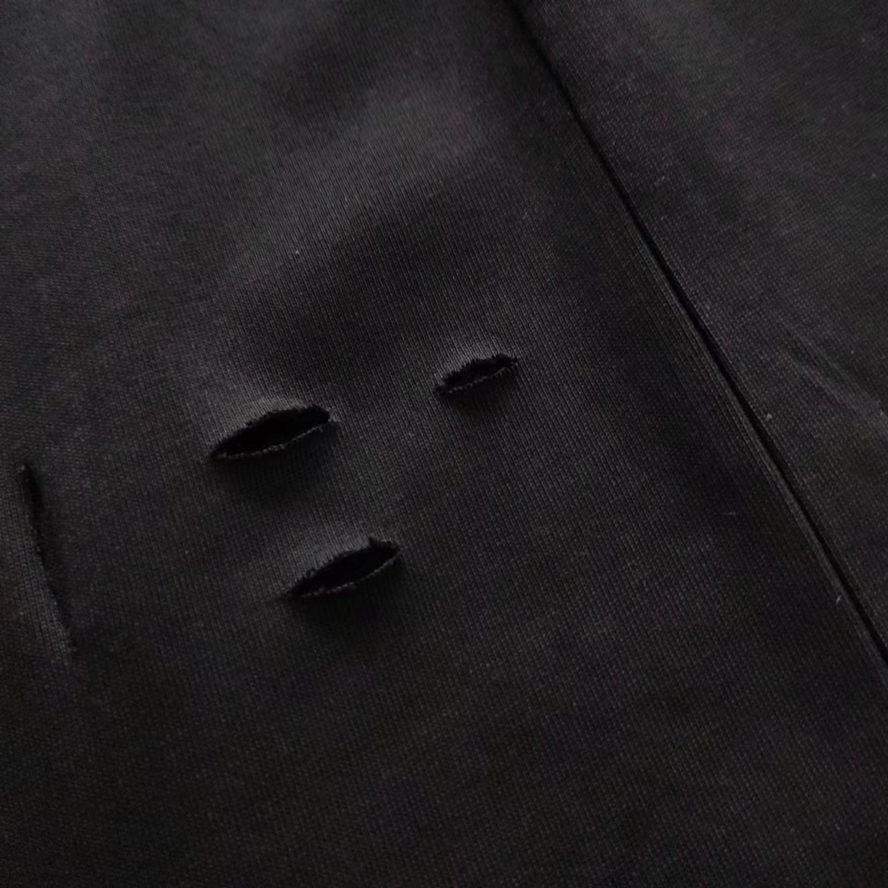 巴黎世家 Balenciaga洗水大破坏Logo撕裂短袖