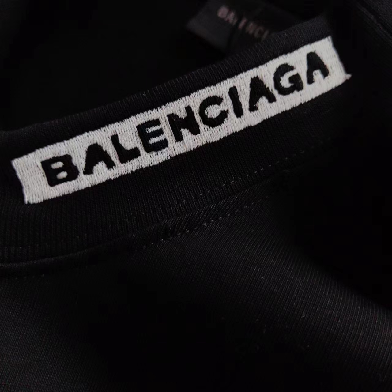 巴黎世家Balenciaga 满Logo赛车服短袖T桖 白色黑色