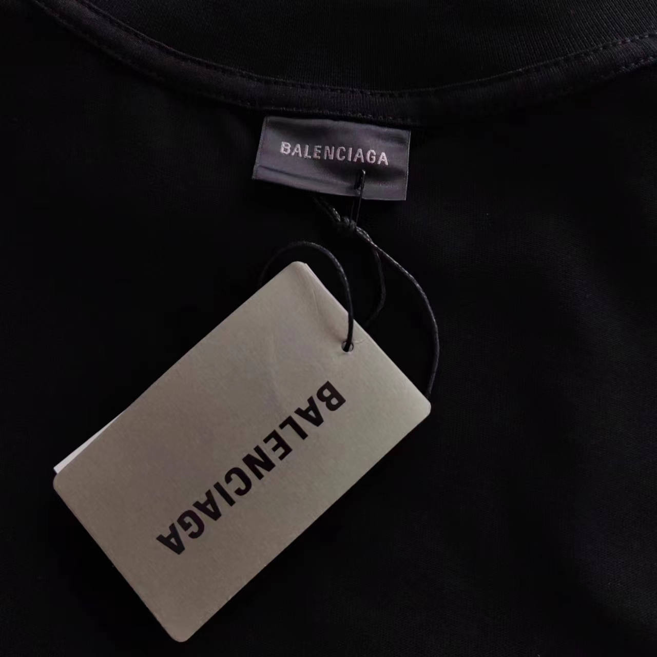 巴黎世家Balenciaga 满Logo赛车服短袖T桖 白色黑色