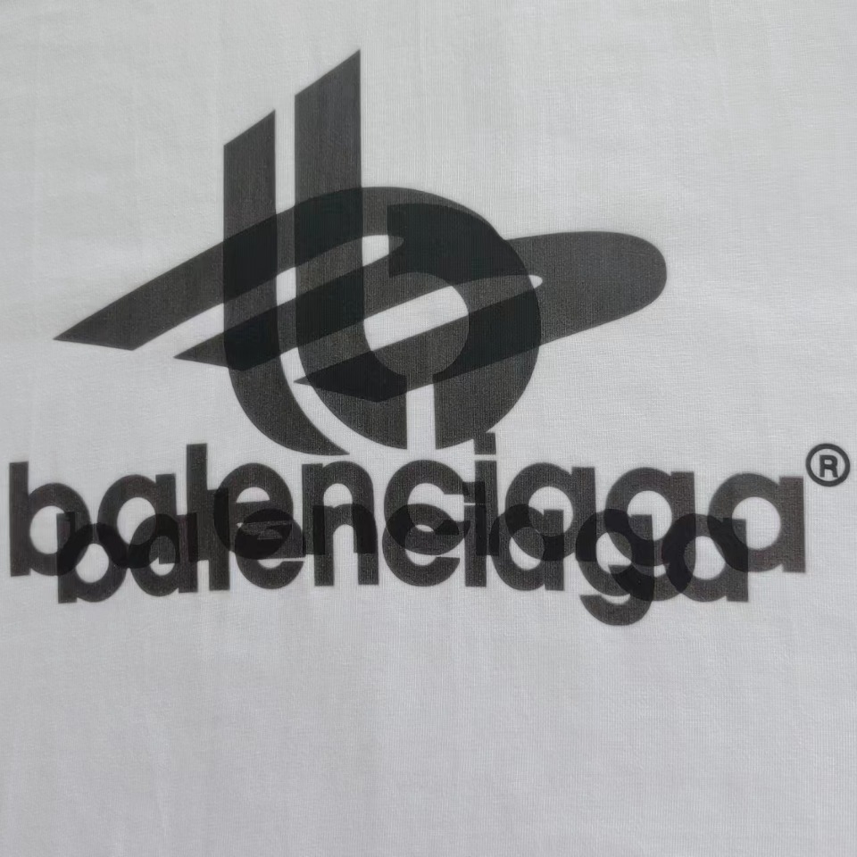 巴黎世家 Balenciaga 重影前后印花短袖
