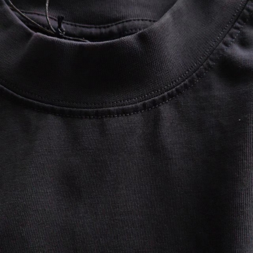 巴黎世家Balenciaga大M3m刺绣短袖 刺绣区分