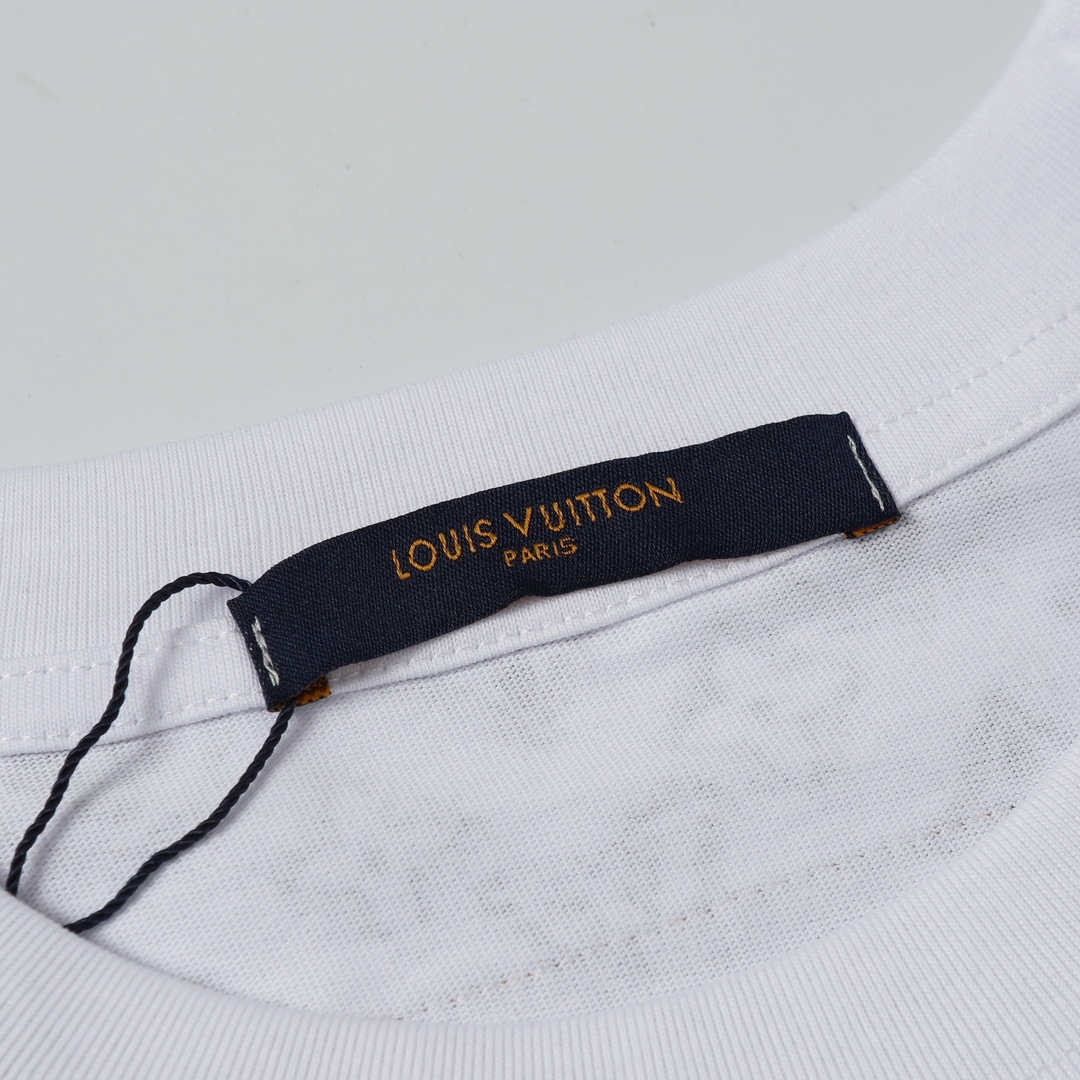 LOUIS VUITTON路易威登满印三花印花短袖