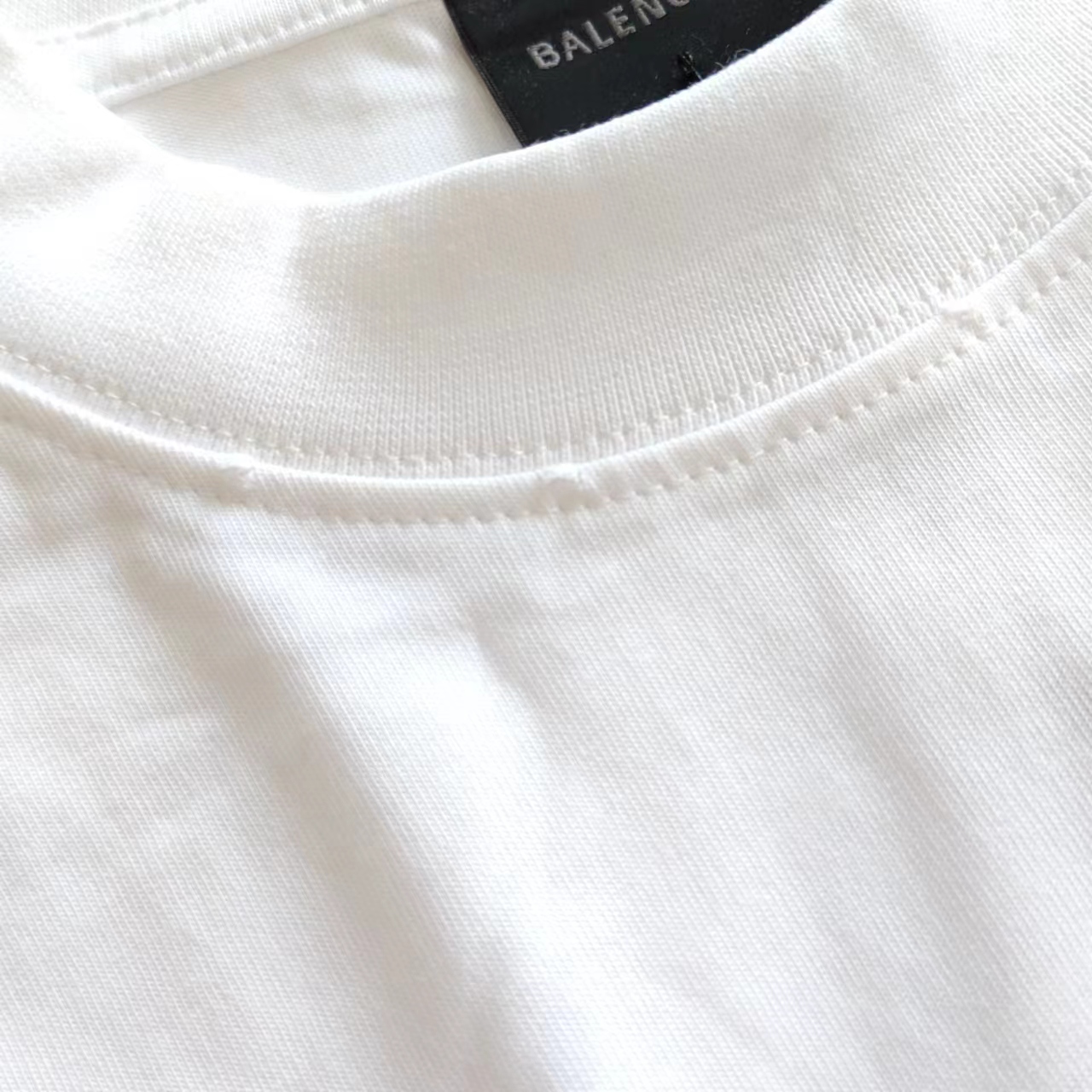 巴黎世家 BalenciagaBB涂鸦手绘短袖