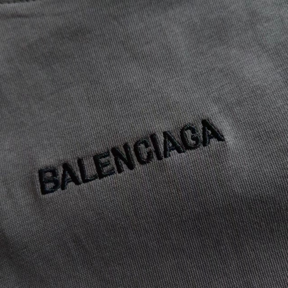 巴黎世家 Balenciaga基础前后字母刺绣短袖 经典前后Logo绣花 进口绣花机万针刺绣