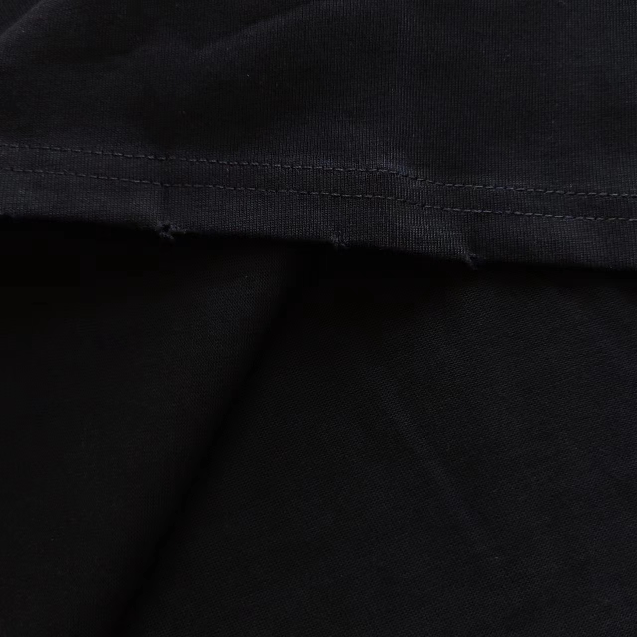 巴黎世家Balenciagg 新款前后中间字母烫钻短袖