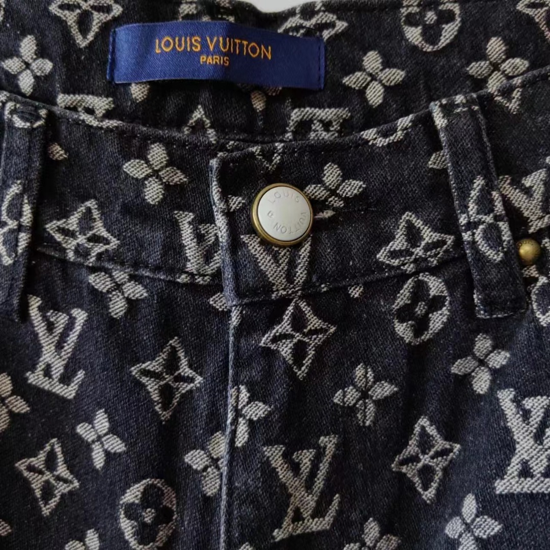 Louis Vuitton & LV路易威登满印简约满印提花logo牛仔裤