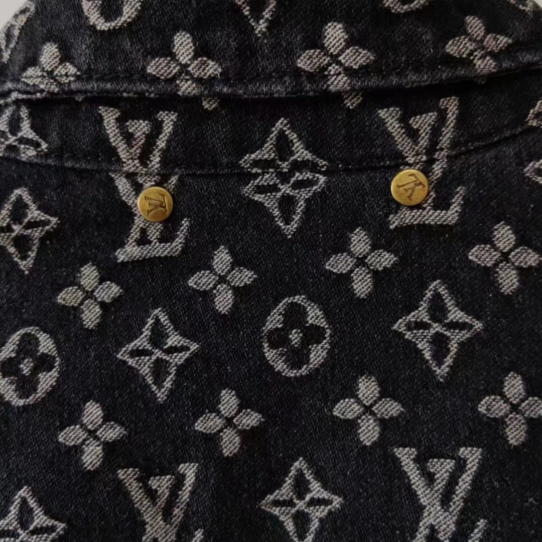 Louis Vuitton & LV路易威登满印简约满印提花logo牛仔夹克外套