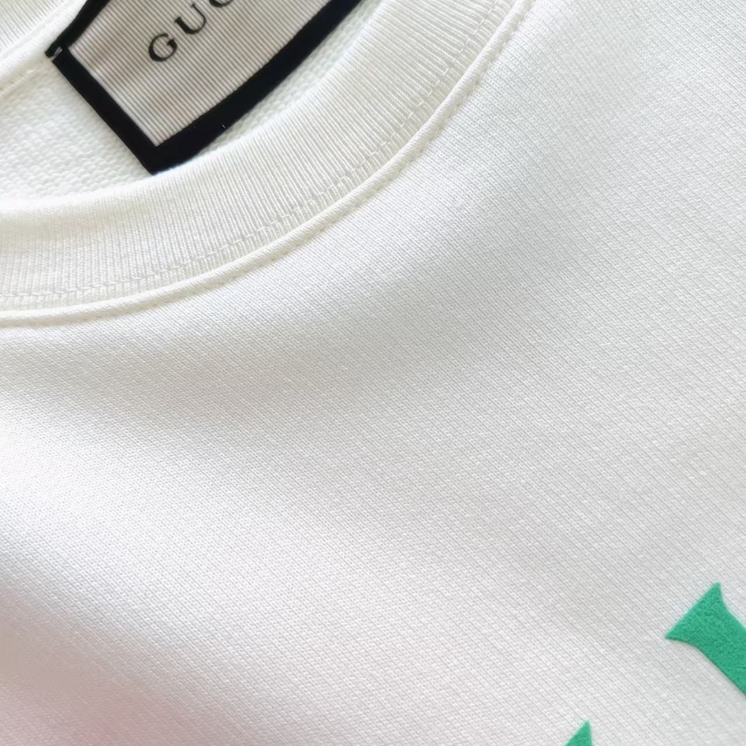 Gucci/古驰 口红双G字母发泡印花圆领卫衣