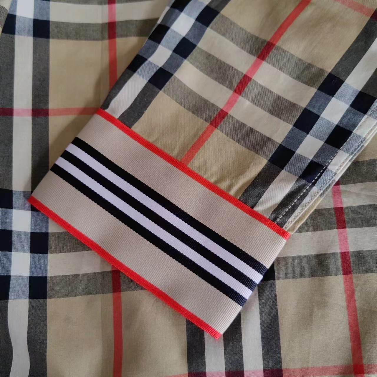 细节图 Burberry/衬衫经典2023ss新款格子内织带袖口织带长袖条纹衬衫