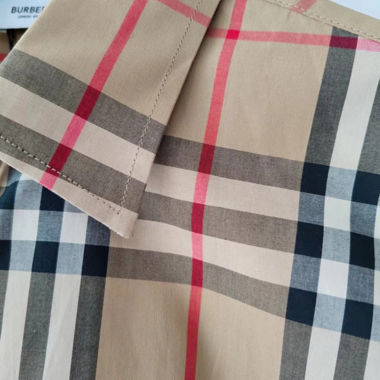 细节图 Burberry/衬衫经典2023ss新款格子内织带袖口织带长袖条纹衬衫