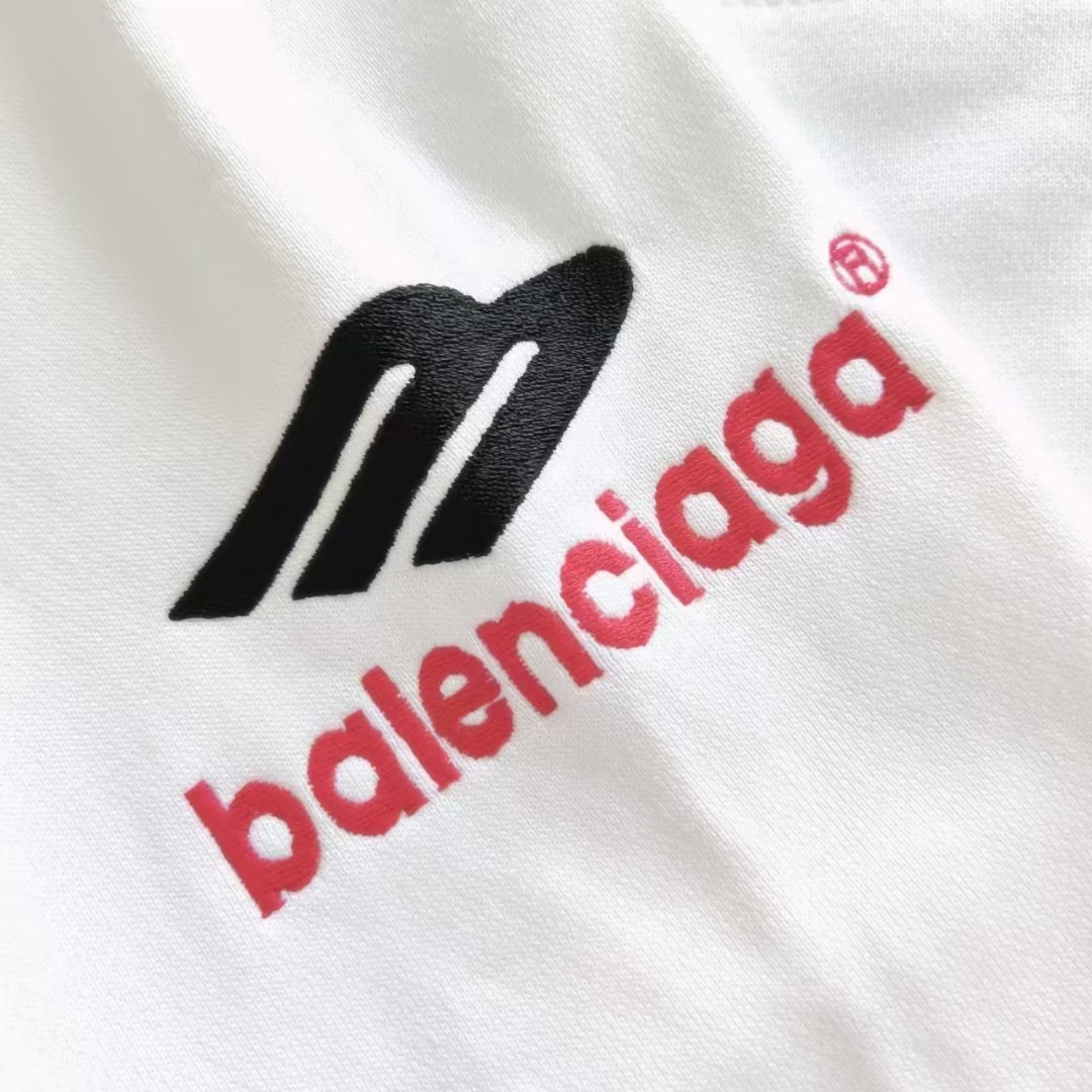 Balenciaga 巴黎世家 大M3m刺绣连帽卫衣